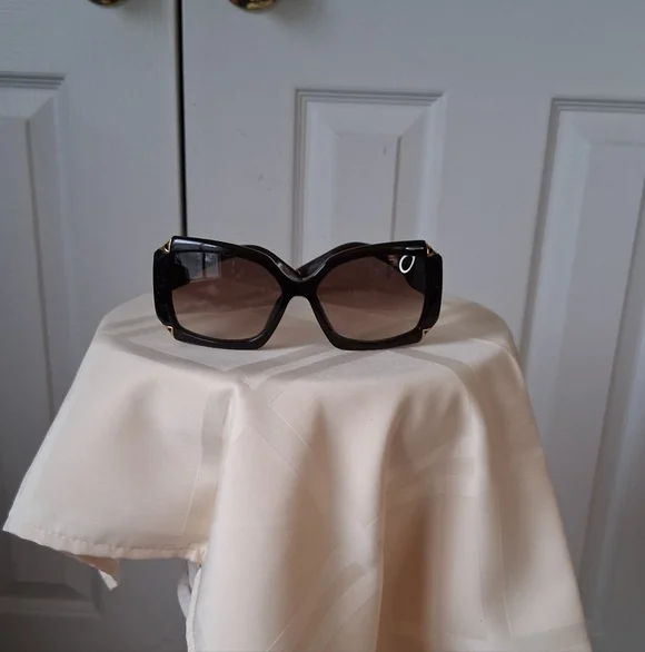 Authentic Vintage Louis Vuitton Sunglasses - Picture 1 of 11